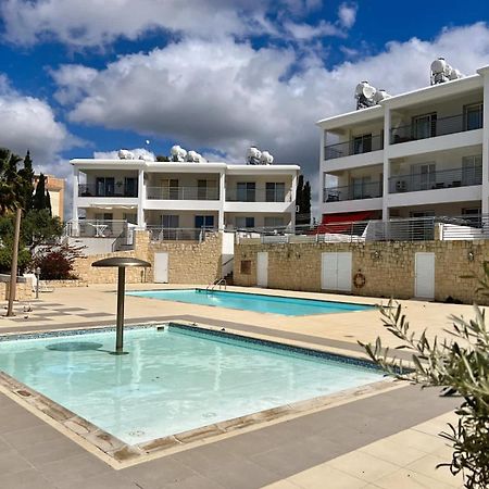 Spacious Sea View Apartment Хлоракас Экстерьер фото