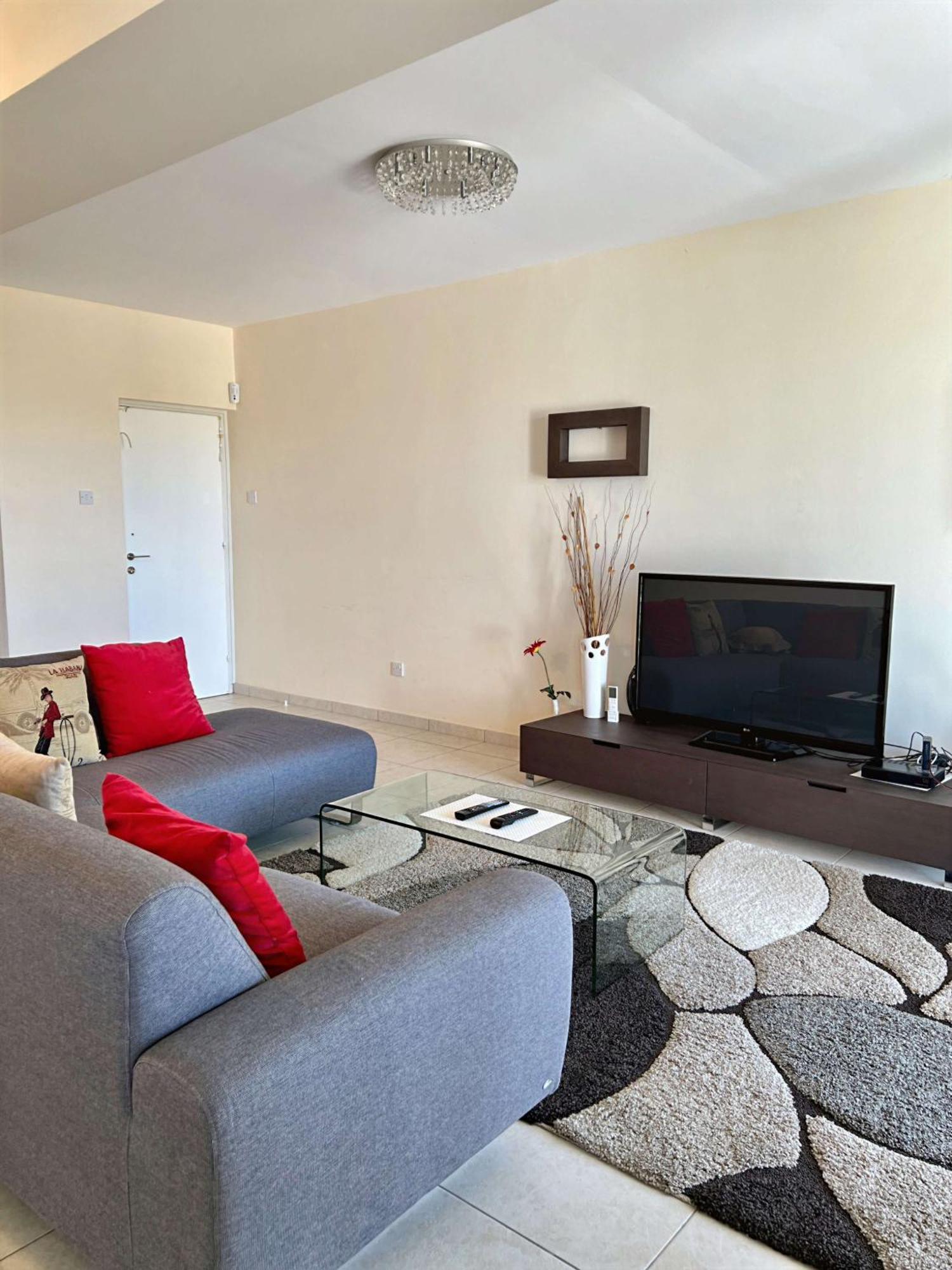 Spacious Sea View Apartment Хлоракас Экстерьер фото