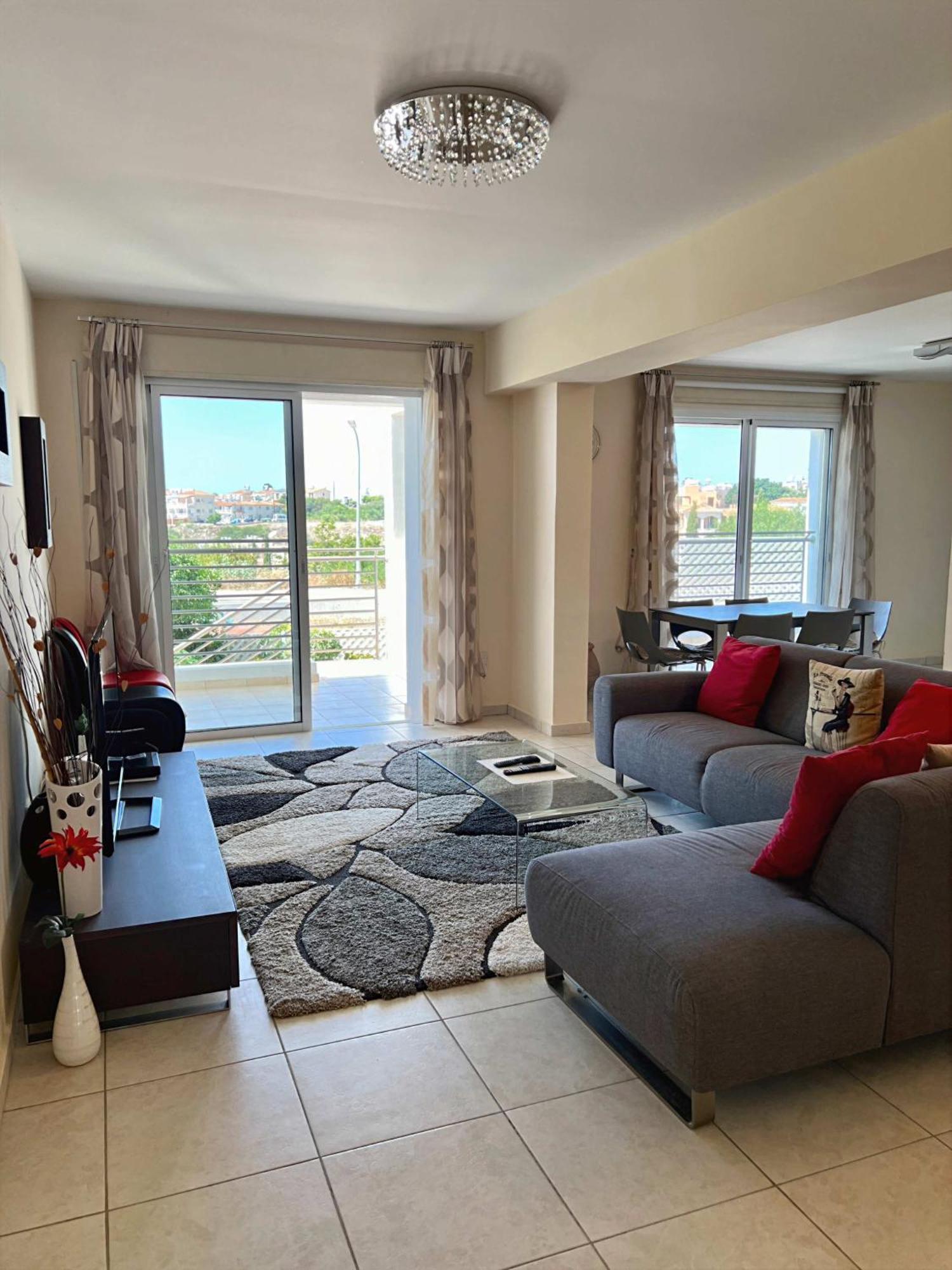 Spacious Sea View Apartment Хлоракас Экстерьер фото